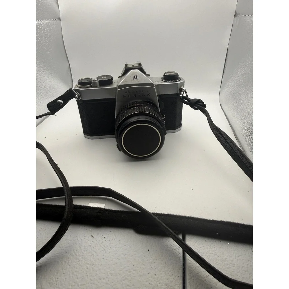Honeywell Pentax SP 1000 35mm SLR Film Camera with SMC Takumar 55mm f2 Lens